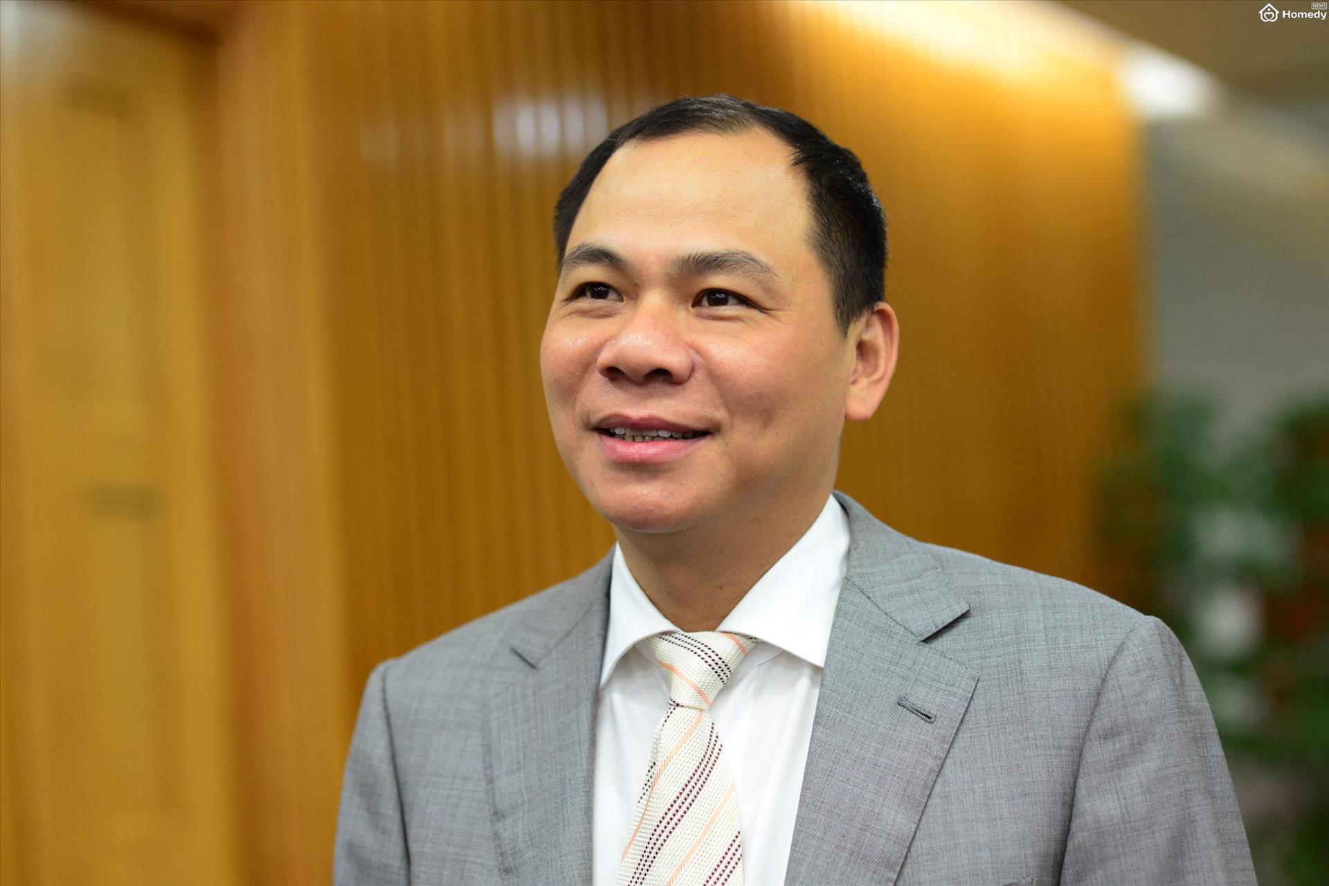 ty phu pham nhat vuong