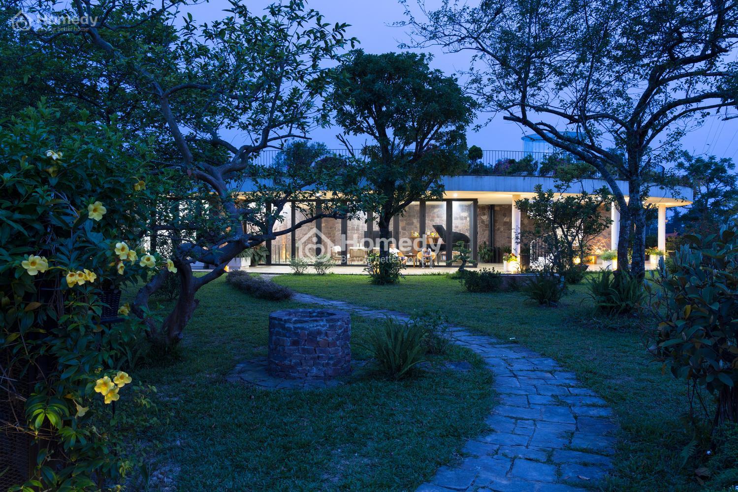 nha dep san thuong rong