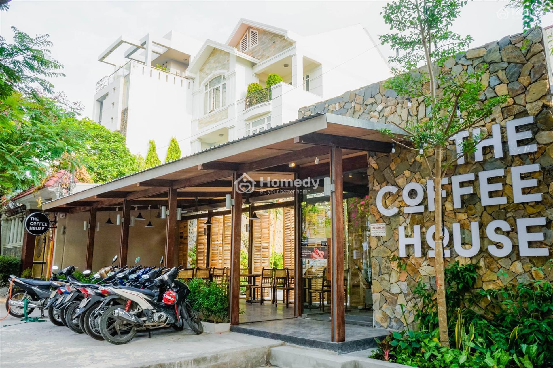 Giá cho thuê mặt bằng đồng loạt giảm mạnh trước đại dịch Covid-19