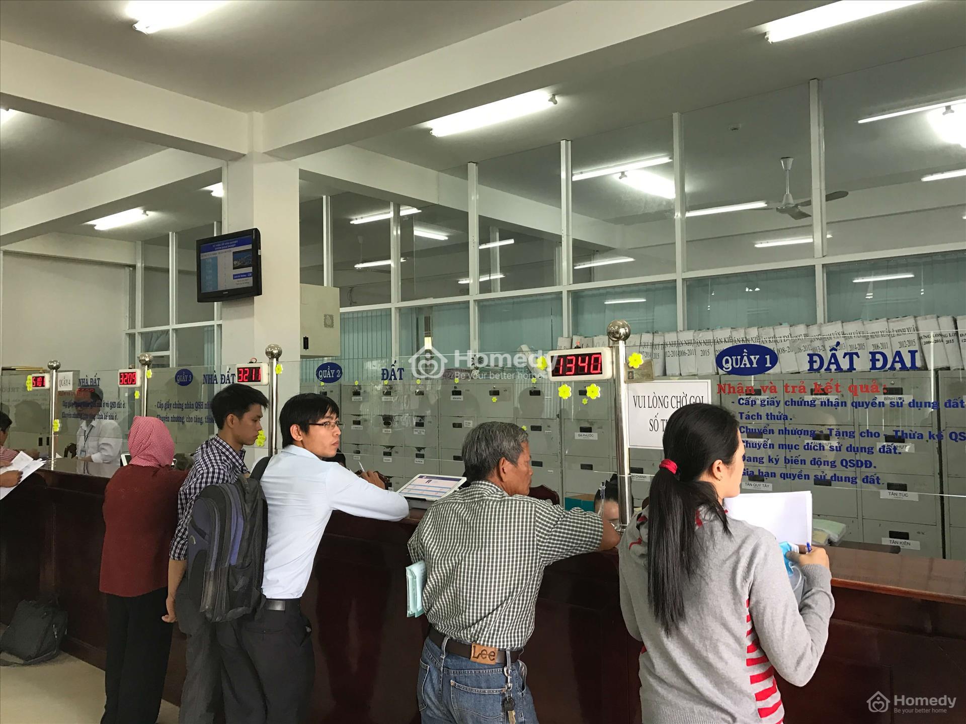 Nộp hồ sơ tại Văn phòng đăng ký quyền sử dụng đất