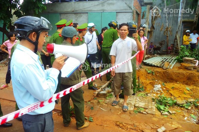 Cưỡng chế thu hồi đất là gì?