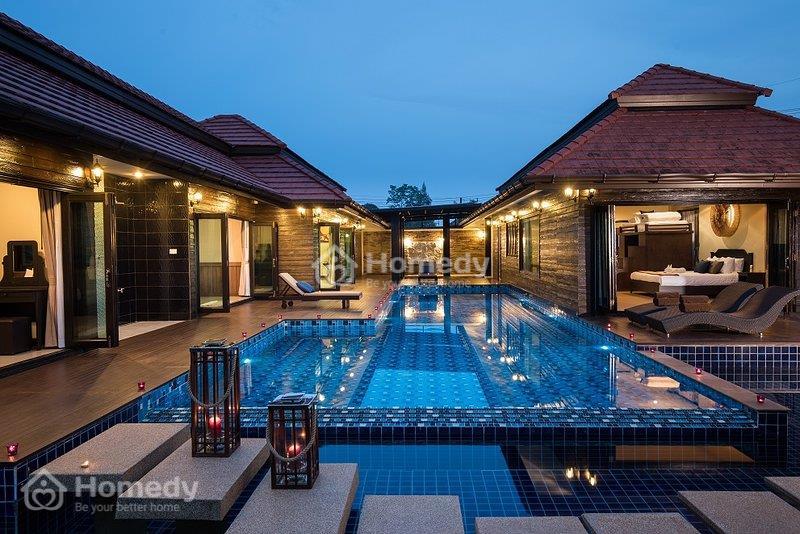 Biệt thự Nhật Bản hiện đại với hồ bơi