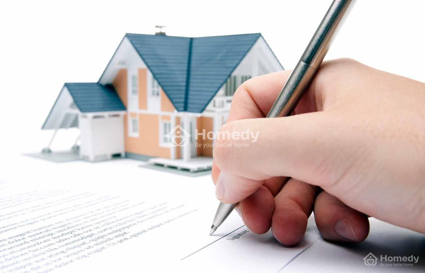 Ký hợp đồng cho thuê căn hộ