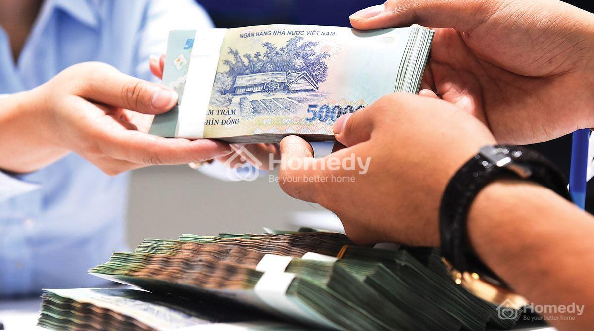 co nen vay ngan hang mua dat khong