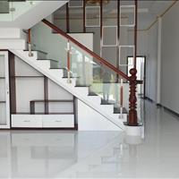Kẹt tiền mùa kinh tế nên cần bán gấp căn nhà sổ hồng riêng ở đường Hoàng Phan Thái, Bình Chánh