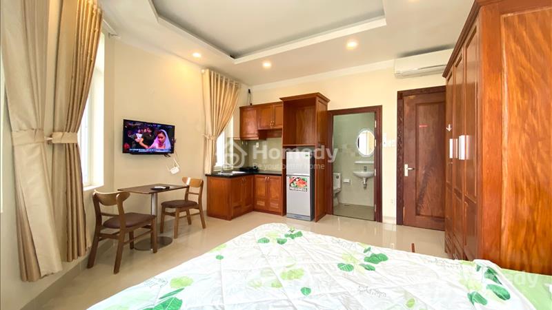 Cho thuê căn hộ ban công Q.10 - giá chỉ từ 6.5tr mới xây, khu an ninh, giờ tự do, đối diện Phú Thọ - Ảnh 1