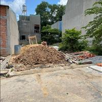 Gia đình cần tiền trả nợ cần bán gấp lô đất 100m2, sổ hồng riêng, ngay chợ, kế bên KCN Nhật - Hàn