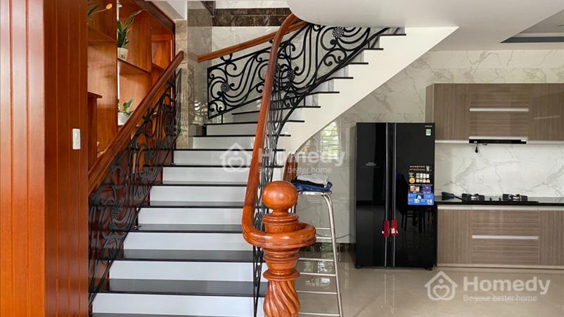 Mua đất tặng nhà biệt thự mới 99,99% diện tích 1216m2 có 140m2 thổ cư - Ảnh 3