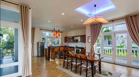 Bán căn sát biển mặt tiền biển 16x25m, diện tích 400m2, nội thất cao cấp, view biển trực diện - Ảnh 6