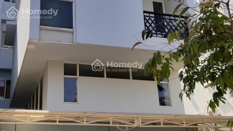 Bán nhà phố mặt tiền KDC Phú Mỹ, Hoàng Quốc Việt, quận 7 - Ảnh 1