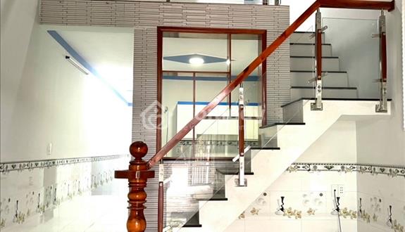 Bán nhà gác lửng 2 PN, 1 WC ngay đường Bình Chuẩn riêng quận Thuận An - Bình Dương giá 800 triệu - Ảnh 1