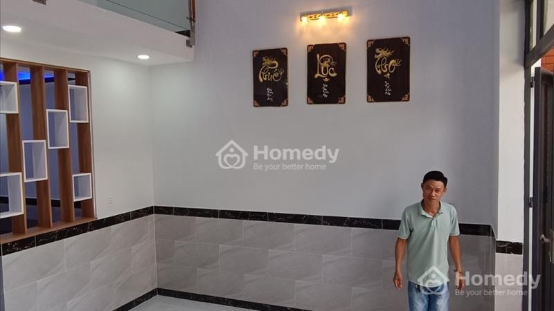 Căn nhà sót lại duy nhất đường Bình Chuẩn Thuận An - Bình Dương giá 860 triệu, gia siêu mềm - Ảnh 1