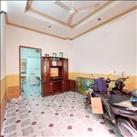 Chính chủ cho thuê nhà riêng 36m2 Tân Bình, NTCB, 3 lầu, 4PN, 3WC. Hẻm 4m thông Bắc Hải.