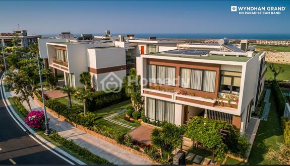 Biệt thự biển 3PN căn góc  view golf caraworld  Cam Ranh sổ hồng lâu dài giá rẻ nhất chỉ 25 tỷ - Ảnh 1