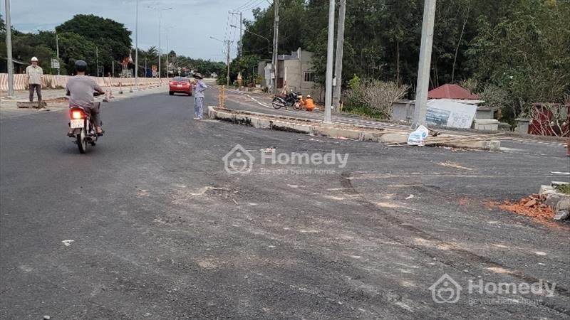 Bán gấp lô đất đang làm đường nhựa lớn Huyện Dương Minh Châu, Tây Ninh - Ảnh 1