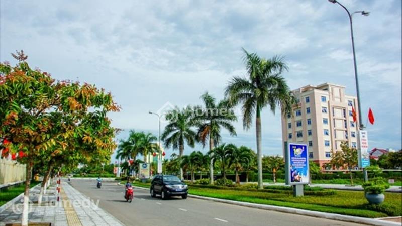 Vỡ nợ bán gấp đất MT Hùng Vương - Tam Kỳ, DT 550m2 đối diện kho bạc nhà nước - giá CC, chưa qua ĐT - Ảnh 1