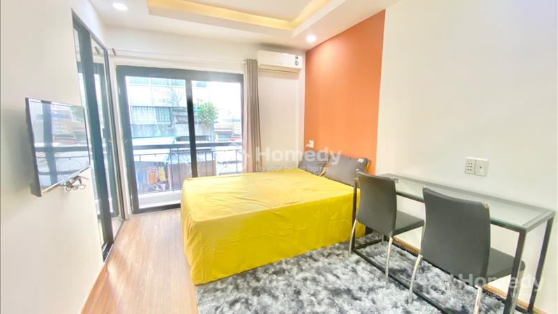 Cho thuê căn hộ full tiện nghi ban công thoáng mát đường Trần Phú Quận 5, máy giặt riêng - Ảnh 1