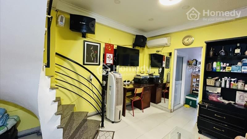 Nhà  q1 gần  chợ  tân  định  cần  bán - Ảnh 5