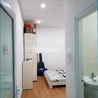 Phá sản bán gấp nhà đường Âu Cơ, Q11, 62m2, 1 tỷ 120tr, SHR, gần chợ Tân Phước, tiện kinh doanh