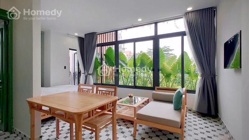 Hoàng hôn bên khung cửa trong không gian Á Đông - Ảnh 2