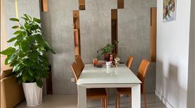 Bán Icon 56, View Bến Vân Đồn, 3PN 2WC nội thất đẹp, 5 tỷ 9 (có sổ hồng), 97m2 - Ảnh 5