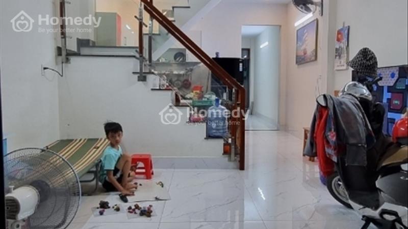 Bán nhà Lê lợi Hóc môn 2 tầng,đẹp kiên cố dt rộng nhỉnh 3 tỷ - Ảnh 1
