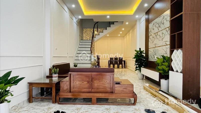 Cho thuê nhà riêng phố Thái Hà ngõ to sầm uất, rộng ô tô đỗ cửa. 50m2 x 4T. Thông sàn. 13tr/th - Ảnh 1