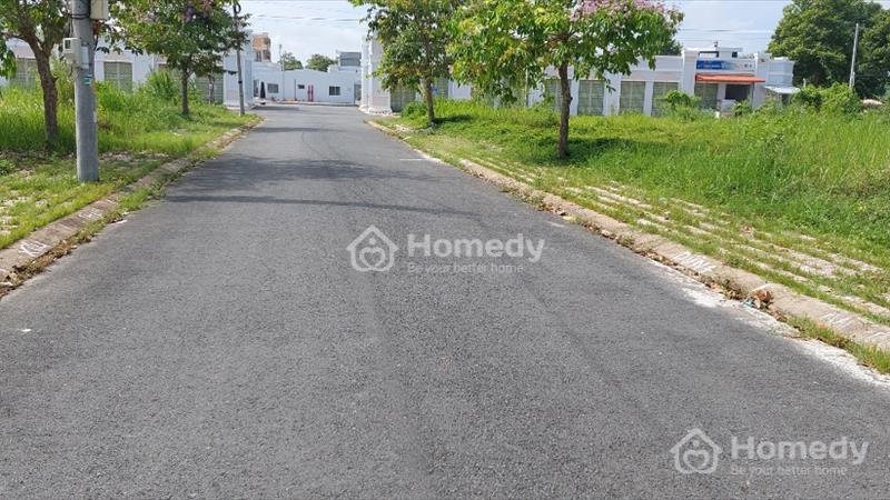 Nền ngộp ngân hàng cần sang gấp - Ảnh 1