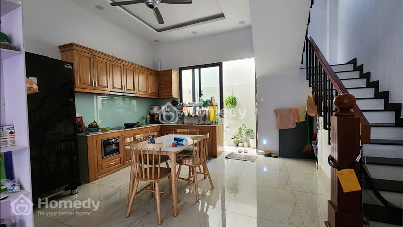 Cho thuê nhà riêng Hiệp Bình Phước, Thành phố Thủ Đức, nhà đủ nội thất, đường xe hơi 8m - Ảnh 1