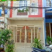 Bán nhà cc ở 20 năm chưa qua kd mt Lô E Lò Gốm P7 Q6 Nhà lầu mới 3pn 2wc