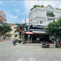 1 phòng duy nhất - cho  thuê 4tr mà 35m2. có sẵn máy lạnh, máy giặc, điện theo giá nhà nước