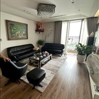 Ông Bác cũng nhiều tuổi, cần bán căn hộ 128m2, nội thất siêu đẹp để về quê ở.