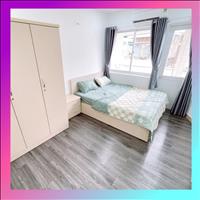 ☆☆☆☆☆ Căn hộ 2PN 2WC rộng 90m2 - Đầy đủ Nội thất, có thang máy, gần Công Viên Lê Văn Tám, Quận 1