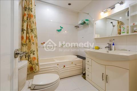 Chính chủ cần bán căn hộ 2 ngủ nội thất đẹp, về ở luôn view rất đẹp tại tòa nhà 93 Lò Đúc Hà Nội