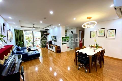 Bán chung cư Thống Nhất Complex 82 Nguyễn Tuân, căn góc, tầng đẹp 122m2 3PN bc Đông Nam. Giá 6 tỷ