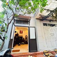 Bán gấp nhà Âu Cơ ,ô tô đỗ, kinh doanh 130M, 3 tầng, MT 8,5M giá 9,5 tỷ.