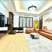 Cần bán nhà gần 181 Xuân Thủy, 51m2, 5 tầng, 5m mặt tiền, 5,8 tỷ.