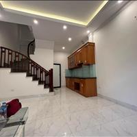 Nhà phố Thạch Cầu, ngõ sầm uất nhất khu vực, 30m3; 4 tầng, mặt tiền 4,3m; nhỉnh 3 tỉ.