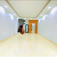 Cần bán gấp nhà 45 Võ Chí Công, 34m2, 6 tầng, 4,5 mặt tiền, có thang máy.