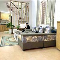 Nhà đẹp lô góc trung tâm nở hậu gần trường đại học y ,gần chợ