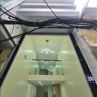 Nhà phố trung tâm Bạch Mai.  Thiết kế 2PN thoáng, gần trường chợ, an ninh tốt