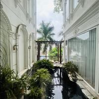 Biệt thự châu âu tuyệt đẹp, giáp quận 7,.hầm 
5 lầu chỉ 28 tỷ