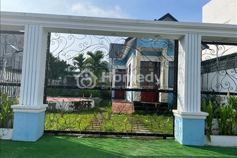Bán biệt thự vườn Diện Tích 221m2 SHR trong KĐT 5 sao - chợ Bình Chánh giá 4.3 tỷ