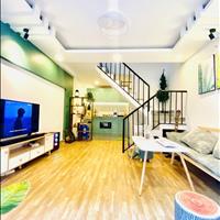 Về quê bán gấp nhà 60m2,1 trệt 2 lầu,SHR,910tr,phạm hùng,q8,lh Hùng 0775069709