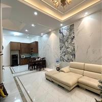 Chính chủ bán nhà 3 tầng 46m2 MT 9.8m ngõ 285 Đội Cấn ô tô tránh, 50m ra phố