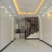 Bán nhà mặt đường Lai Xá Hoài Đức 32m*5T. Cạnh chợ Lai Xá. 80m đến Đh Thành Đô. Ngõ 2,6m Ôtô đỗ cửa