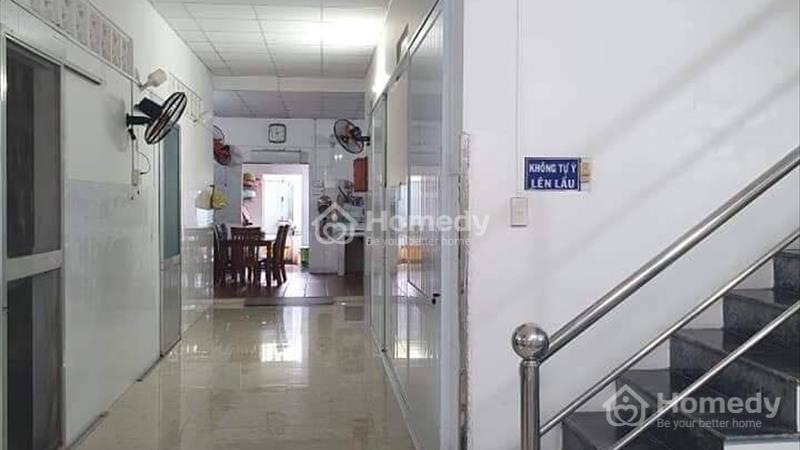 Nhà và xưởng 300m2-Cách Mặt tiền Phan Văn Hớn 50m-Gần chợ Bà Điểm Hốc Môn-Chỉ 9 tỷ 5. - Ảnh 2