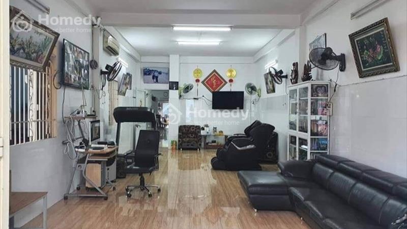 Nhà và xưởng 300m2-Cách Mặt tiền Phan Văn Hớn 50m-Gần chợ Bà Điểm Hốc Môn-Chỉ 9 tỷ 5. - Ảnh 1