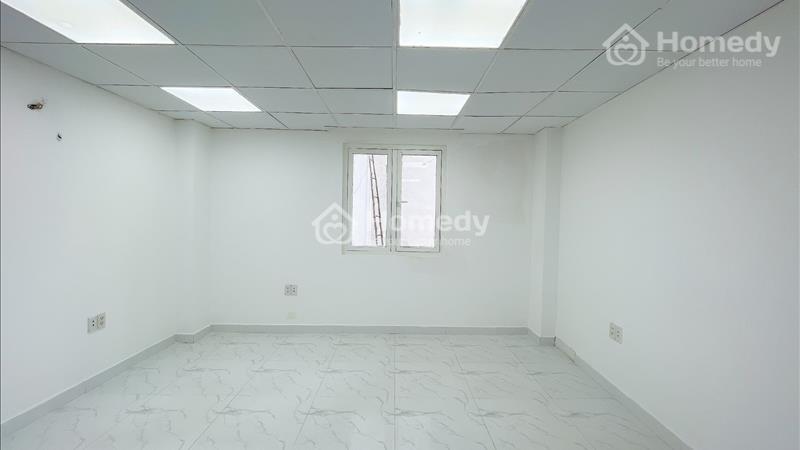 Sàn 45m2 trống suốt giá chỉ 12tr ngay Trần Quang Diệu, Quận 3 - Ảnh 3