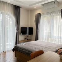 Cho thuê căn hộ dịch vụ ban công cao cấp Quận 1 - TP Hồ Chí Minh.